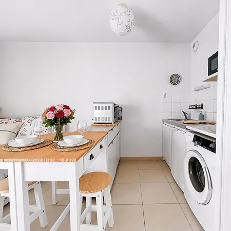 Moderne Centre & Parking Apartman *